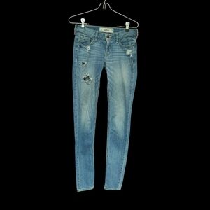 Hollister Women's Blue Distressed Skinny Jeans Size 0 (24x31)